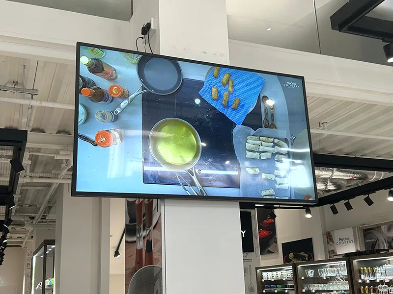 Indoor Digital Signage in einem Fachgeschäft