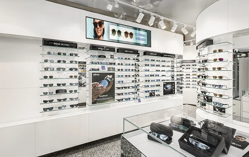 Stretched Bar Display an der Regalkante im Retail